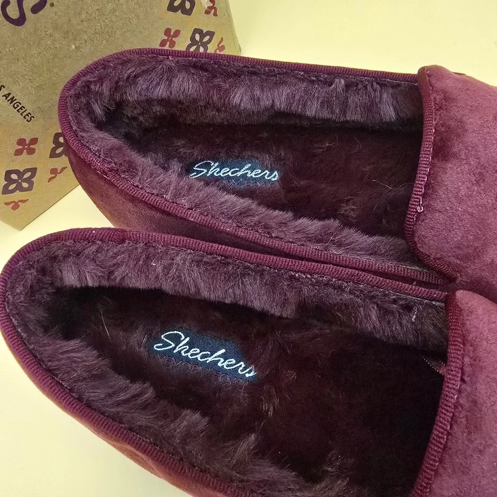 Skechers Cleo Cozy Loafer Fancy Dreamer Burgundy Faux Fur Flats Loafer Womens 8